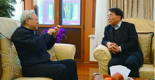 中科院領(lǐng)導(dǎo)慰問(wèn)老領(lǐng)導(dǎo)老科學(xué)家老同志