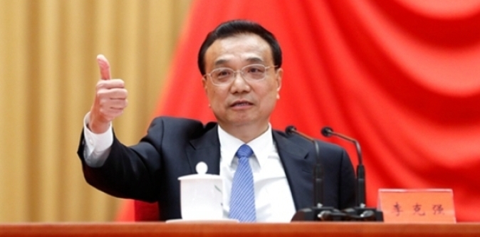 李克強(qiáng)：充分發(fā)揮人力人才資源優(yōu)勢(shì) 依靠科技創(chuàng)新提高發(fā)展質(zhì)量效益